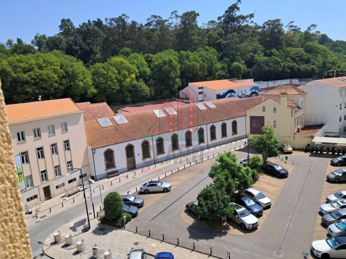 Escritório para Arrendamento em Sé Nova, Santa Cruz, Almedina e São Bartolomeu Foto 12
