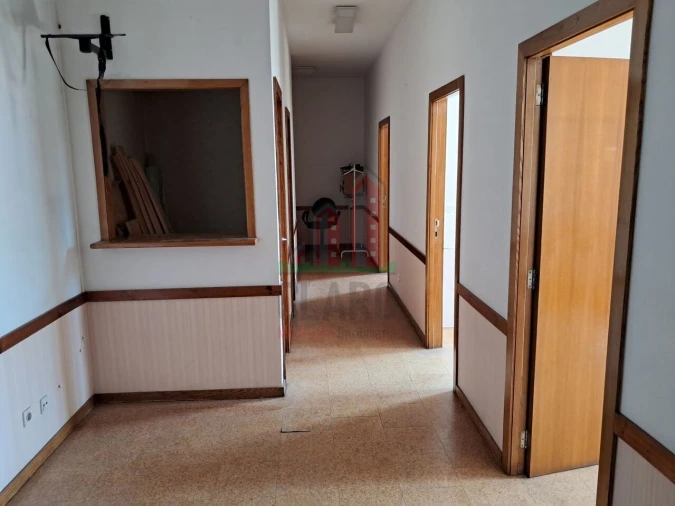Escritório para Arrendamento em Sé Nova, Santa Cruz, Almedina e São Bartolomeu Foto 8