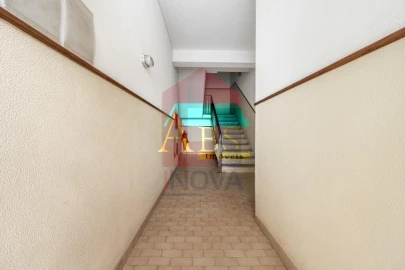Apartamento T2 para Venda em Vila Verde e Barbudo