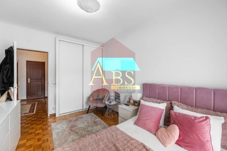 Apartamento T2 para Venda em Vila Verde e Barbudo Foto 13