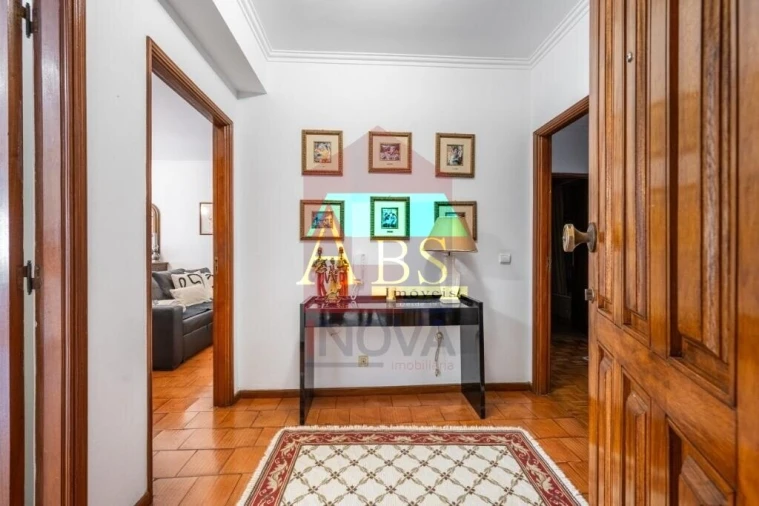 Apartamento T2 para Venda em Vila Verde e Barbudo Foto 4