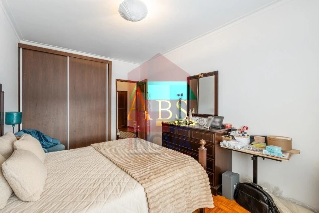 Apartamento T2 para Venda em Vila Verde e Barbudo Foto 9