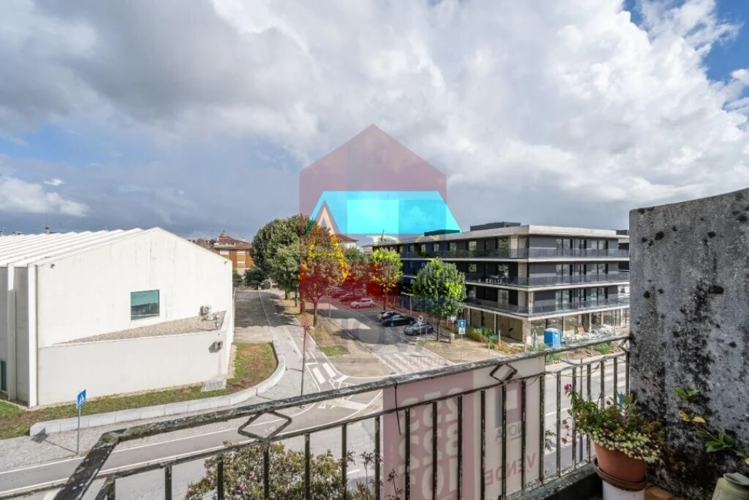 Apartamento T2 para Venda em Vila Verde e Barbudo Foto 15