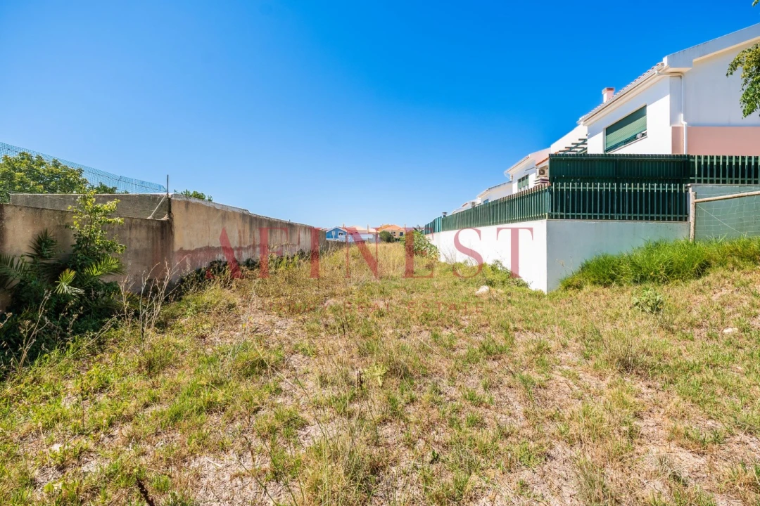 Terreno para Venda em São Domingos de Rana Foto 3