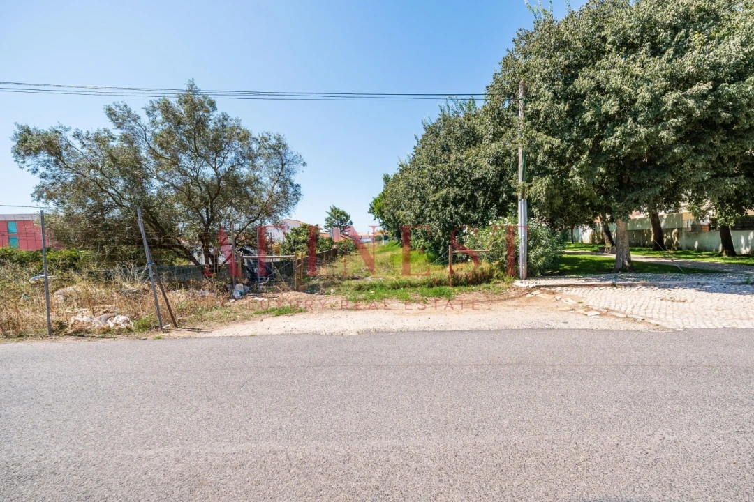 Terreno para Venda em São Domingos de Rana Foto 8