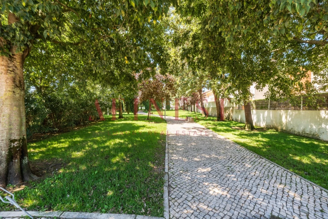 Terreno para Venda em São Domingos de Rana Foto 11
