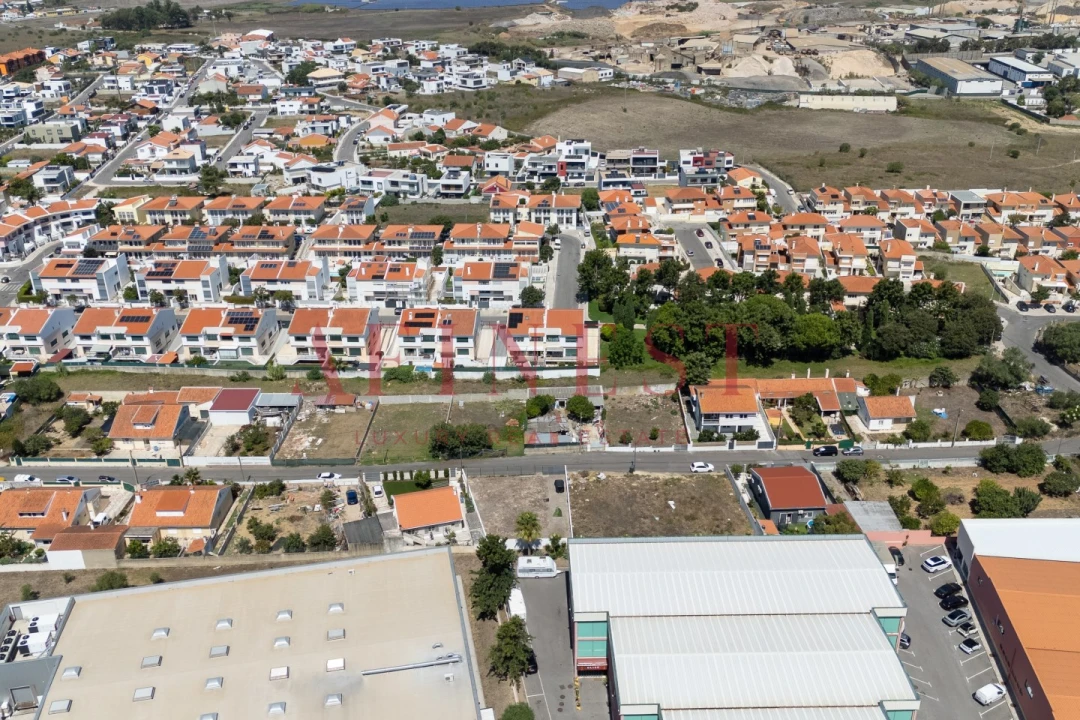 Terreno para Venda em São Domingos de Rana Foto 21