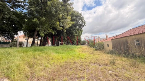 Terreno para Venda em São Domingos de Rana