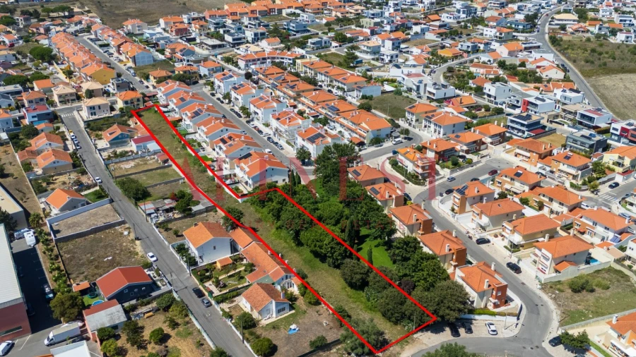 Terreno para Venda em São Domingos de Rana