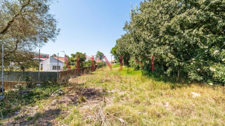 Terreno para Venda em São Domingos de Rana