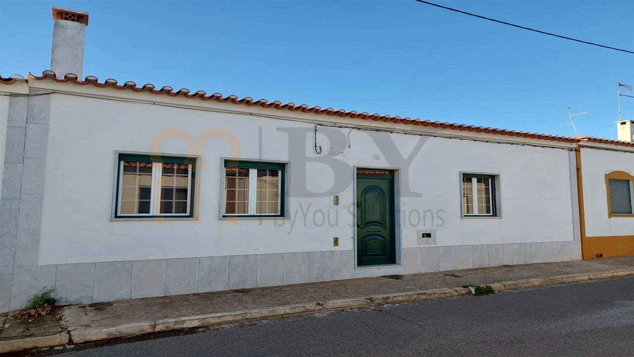 Moradia T3 para Venda em Salvada e Quintos Foto 1
