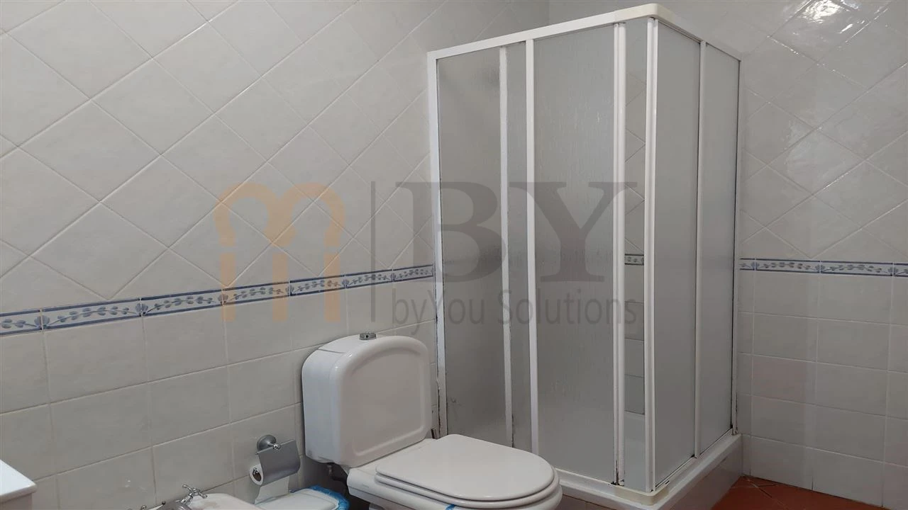 Moradia T3 para Venda em Salvada e Quintos Foto 12