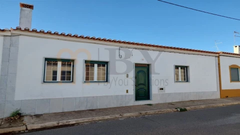 Moradia T3 para Venda em Salvada e Quintos