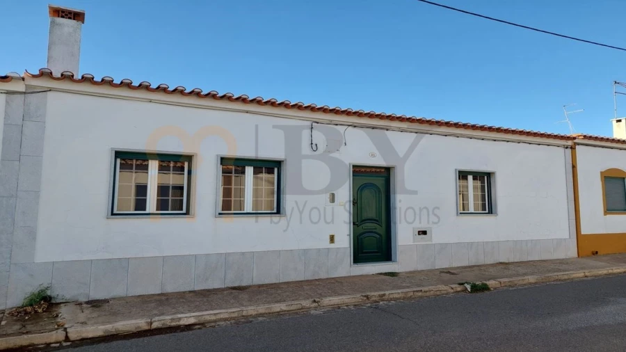 Moradia T3 para Venda em Salvada e Quintos