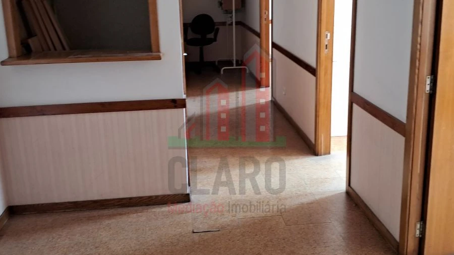Loja para Arrendamento em Sé Nova, Santa Cruz, Almedina e São Bartolomeu