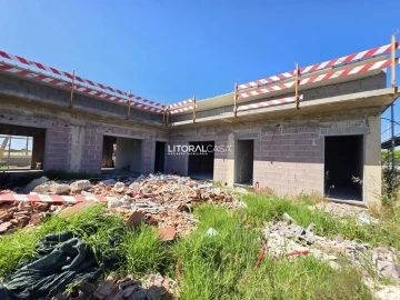 Moradia T3 para Venda em Santa Joana