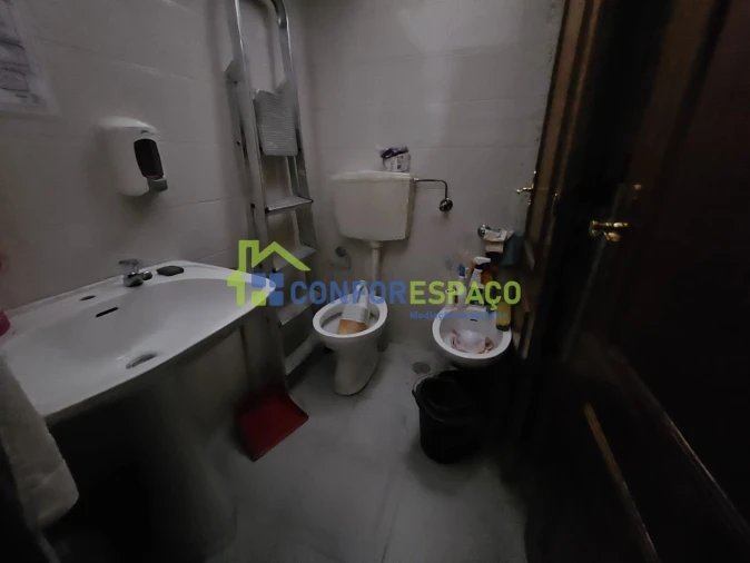 Loja para Arrendamento em Castelo Branco Foto 8