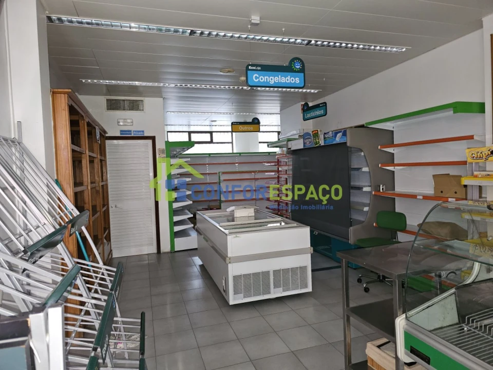 Loja para Arrendamento em Castelo Branco Foto 1