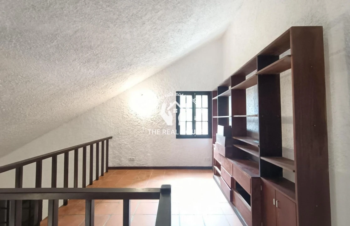 Moradia T2 para Venda em Camacha Foto 22