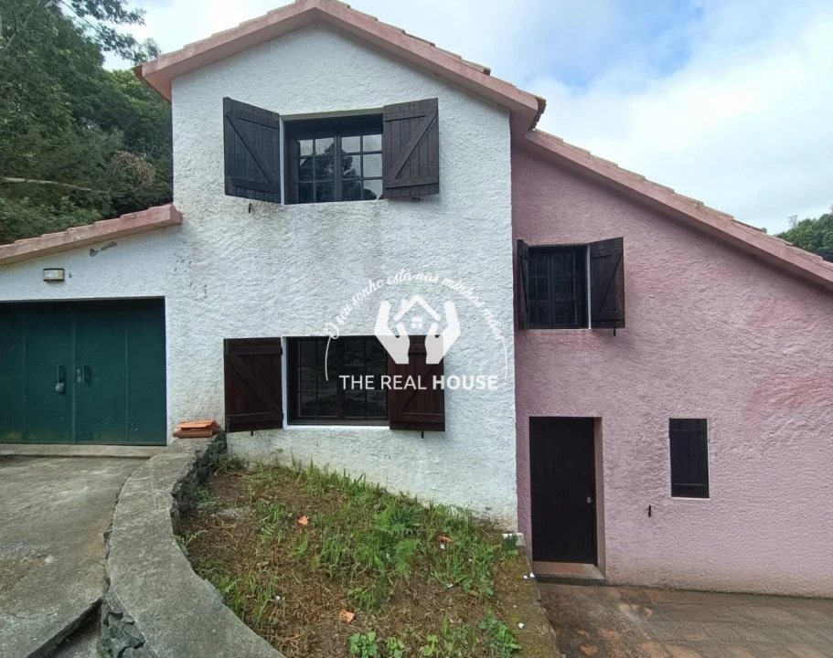 Moradia T2 para Venda em Camacha Foto 2