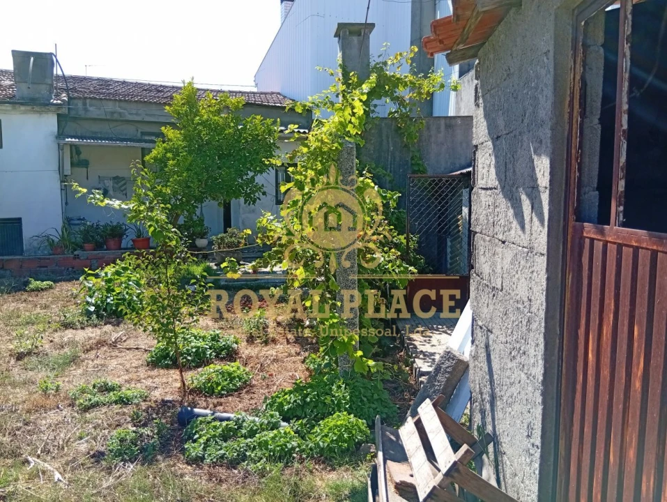 Moradia T4 para Venda em Fiães Foto 38