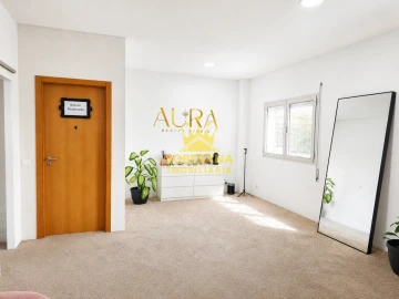 Loja para Arrendamento em Leiria, Pousos, Barreira e Cortes