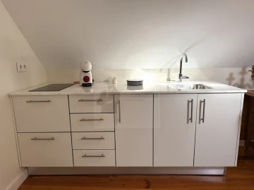 Apartamento T1 para Arrendamento em Colares