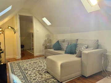 Apartamento T1 para Arrendamento em Colares
