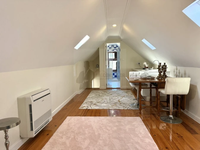 Apartamento T1 para Arrendamento em Colares Foto 7