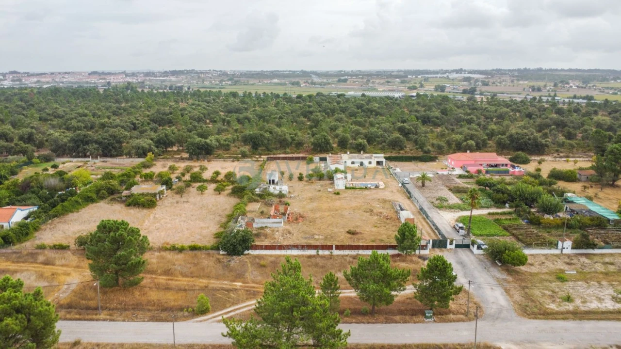 Terreno para Venda em Alhos Vedros Foto 2