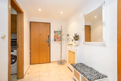 Apartamento T2 para Venda em Baixa da Banheira e Vale da Amoreira
