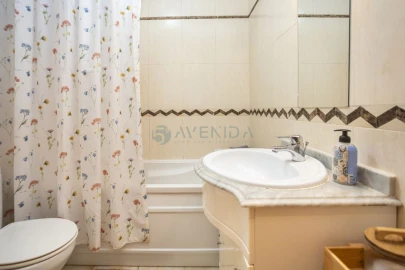 Apartamento T2 para Venda em Baixa da Banheira e Vale da Amoreira