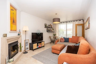 Apartamento T2 para Venda em Baixa da Banheira e Vale da Amoreira
