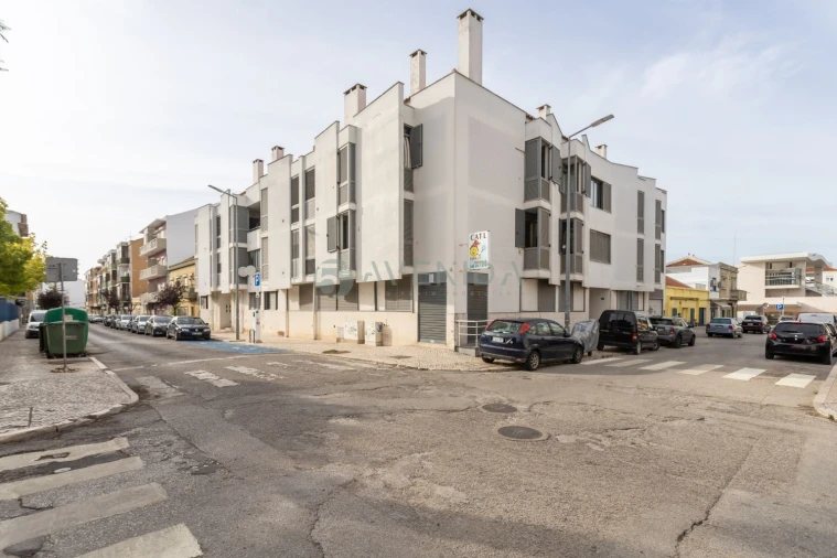 Apartamento T2 para Venda em Baixa da Banheira e Vale da Amoreira Foto 24