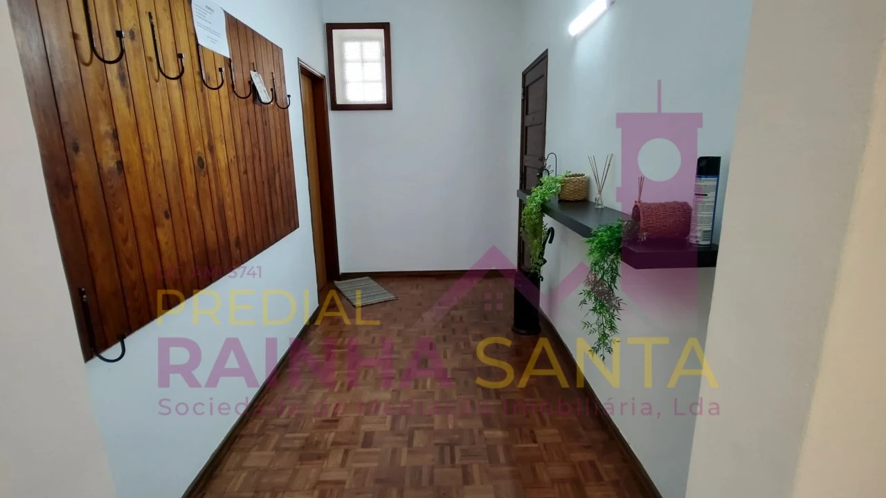 Quarto para Arrendamento em Sé Nova, Santa Cruz, Almedina e São Bartolomeu Foto 9
