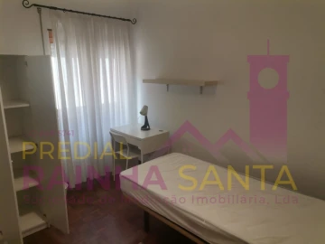 Quarto para Arrendamento em Sé Nova, Santa Cruz, Almedina e São Bartolomeu