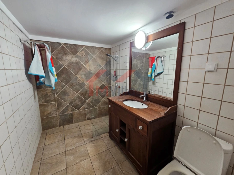 Moradia T2 para Venda em Alte Foto 6