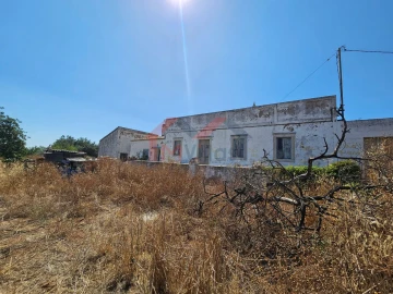 Moradia T5 para Venda em Loule (São Clemente)