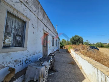 Moradia T5 para Venda em Loule (São Clemente)