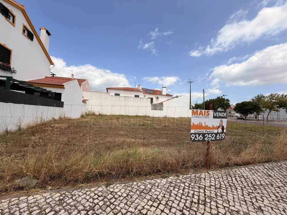 Terreno para Venda em Samora Correia Foto 2