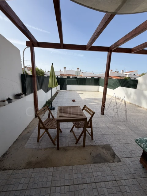 Apartamento T2 para Arrendamento em Monte Gordo