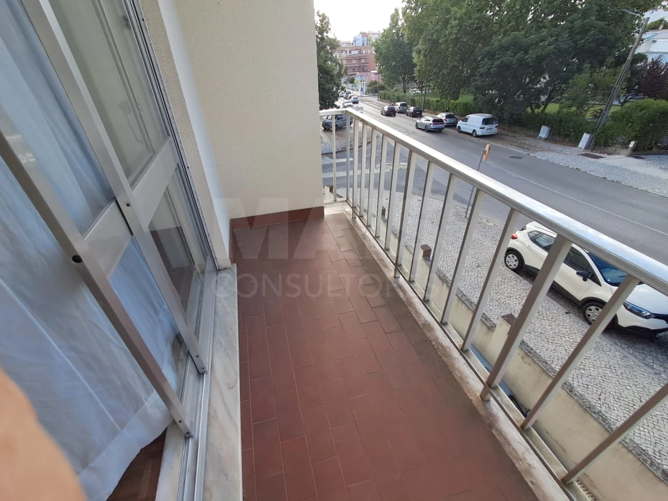 Apartamento T3 para Arrendamento em Nossa Senhora do Pópulo, Coto e São Gregório Foto 10