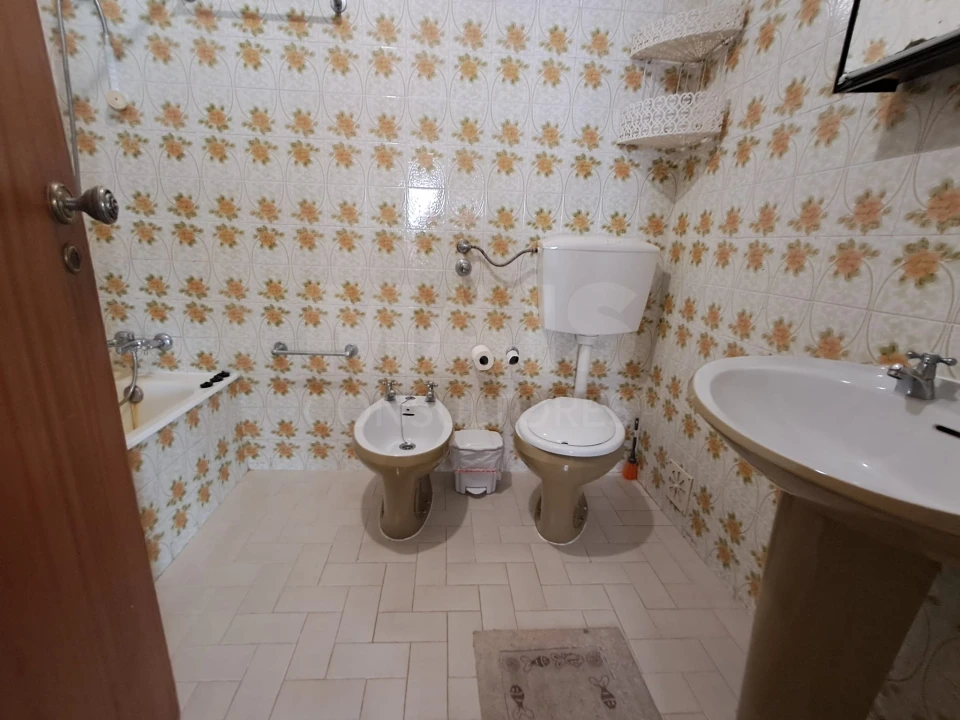 Apartamento T3 para Arrendamento em Nossa Senhora do Pópulo, Coto e São Gregório Foto 7