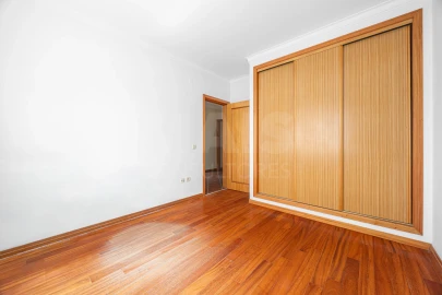 Moradia T4 para Venda em Alenquer (Santo Estêvão e Triana)
