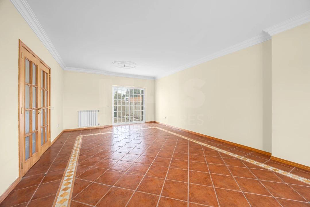 Moradia T4 para Venda em Alenquer (Santo Estêvão e Triana) Foto 4