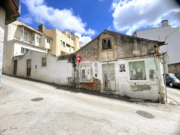 Moradia T1 para Venda em Nossa Senhora do Pópulo, Coto e São Gregório
