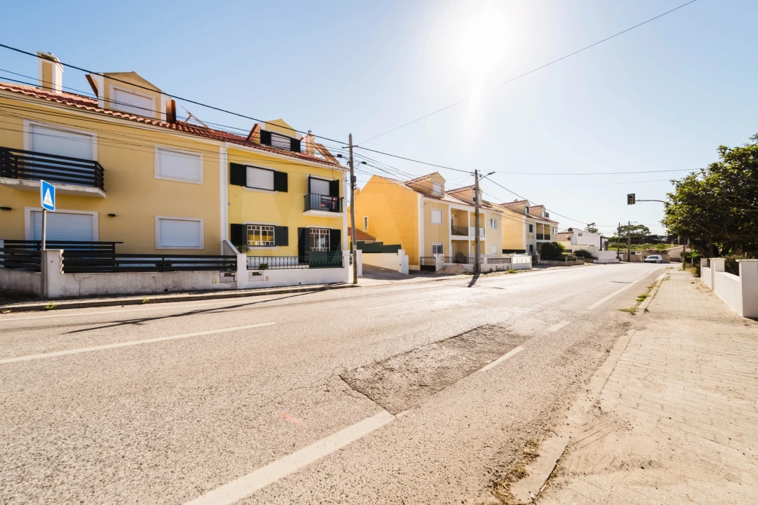 Moradia para Venda em A dos Cunhados e Maceira Foto 5