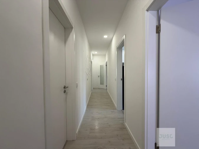 Moradia T5 para Venda em Loures Foto 16