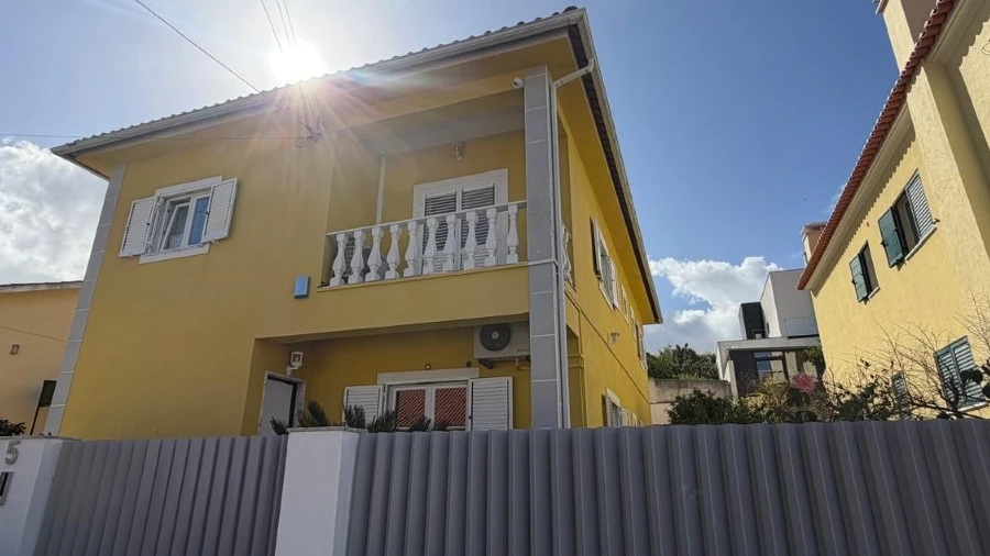 Moradia T5 para Venda em Loures