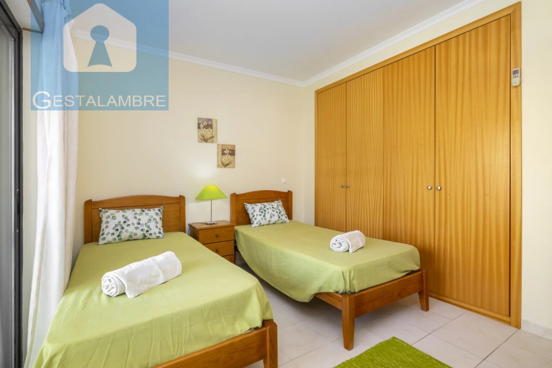 Apartamento T1 para Venda em Albufeira e Olhos de Água Foto 13